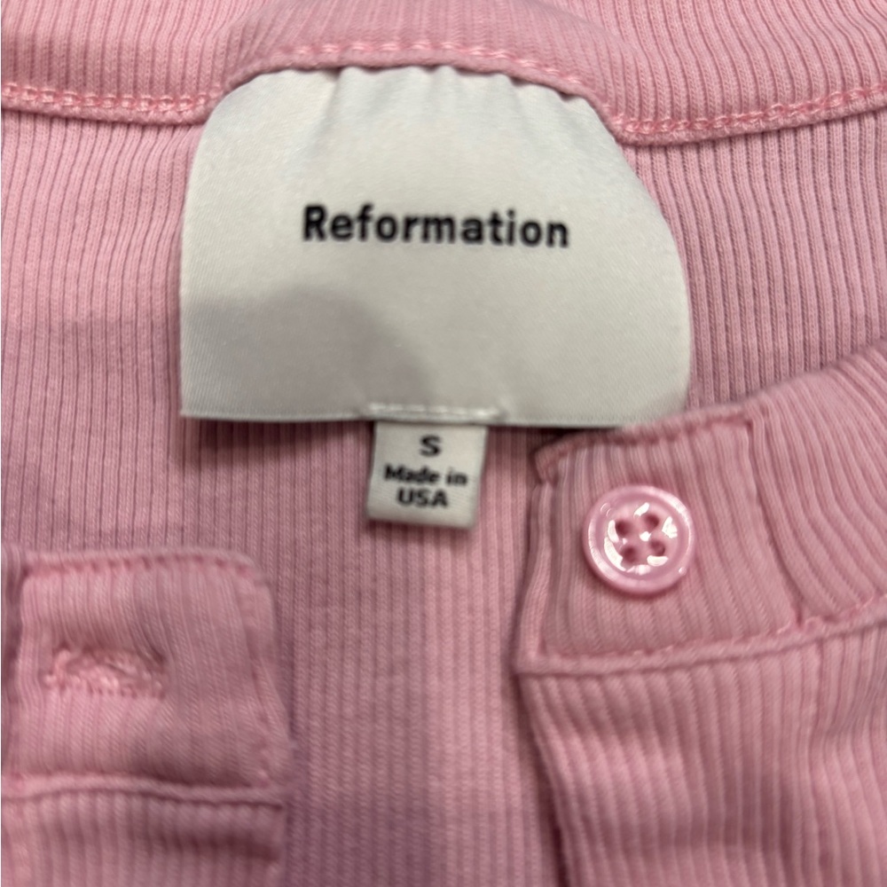 Reformation Raelynn knit top in colour babygirl - Picture 5 of 5